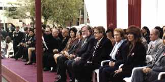 Dans la tribune entre autres Carlos Dargent, Fernando de Trazegnies, ...